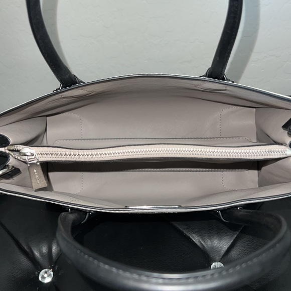 Michael Kors “Mercer” Stud & Grommet Large Tote Bag. - Picture 7 of 14